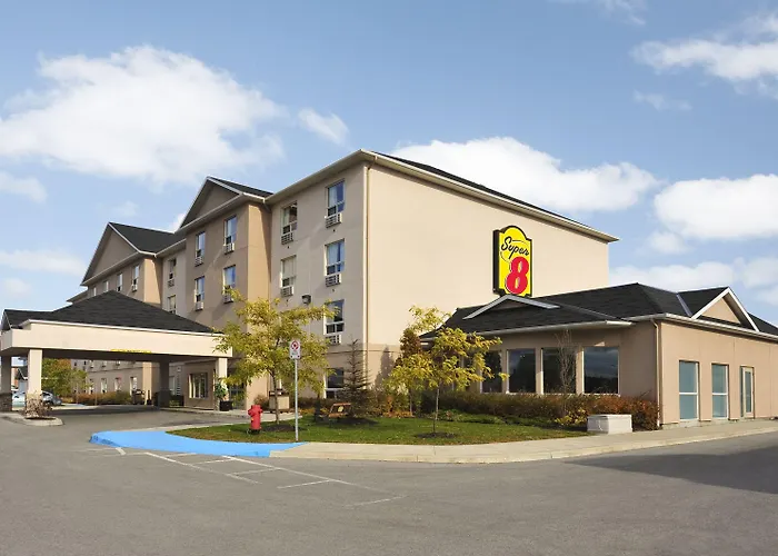 Boutique hotel only: Super 8 By Wyndham Barrie South